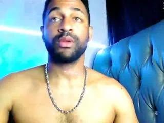 bbcblackhot33 on CamSoda 