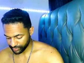 bbcblackhot33 on CamSoda 