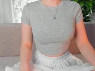 beatrixcorker on CamSoda 