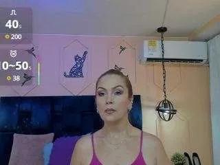 beauty-milf on CamSoda 