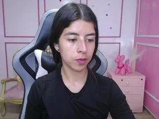 bela-t on CamSoda 
