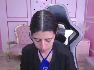 bela-t on CamSoda 
