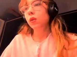 Freechat bellcromuel on CamSoda