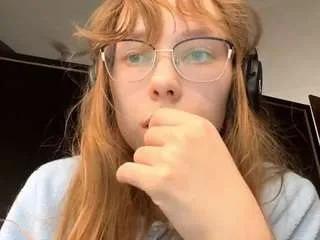 Freechat bellcromuel on CamSoda