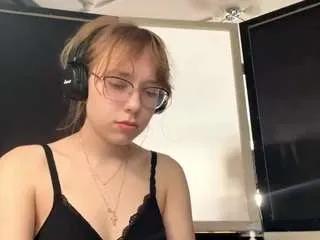 Freechat bellcromuel on CamSoda