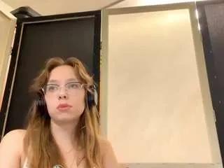 Freechat bellcromuel on CamSoda
