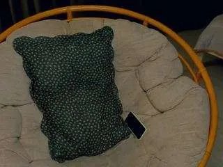 Offline benitagovoni on CamSoda