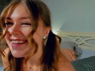 Offline benitagovoni on CamSoda