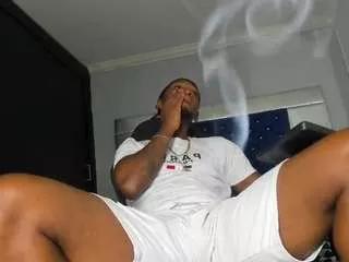blackhot-bigcock on CamSoda 