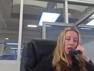 bmorganne420 on CamSoda 