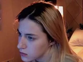 Offline brenda-collinss on CamSoda