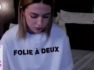 Offline brenda-collinss on CamSoda