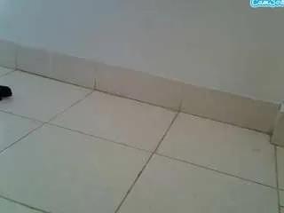 Freechat brendajesica on CamSoda