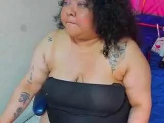 brunette0 on CamSoda 