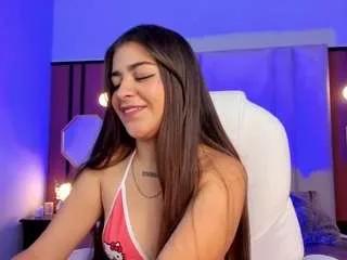 brunettee-1 on CamSoda 