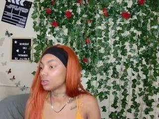 Freechat butterflybooty on CamSoda