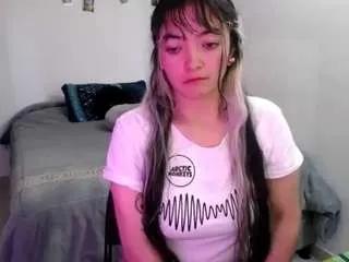 Offline cameliasaenz on CamSoda