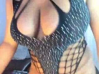 camille-bennet on CamSoda 