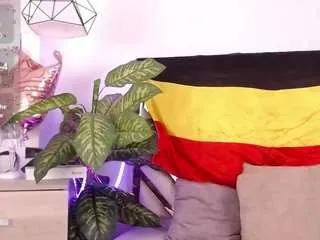 Freechat camillejhonson on CamSoda