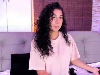 candyy-bella on CamSoda 