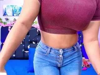 carolina-foxx on CamSoda 