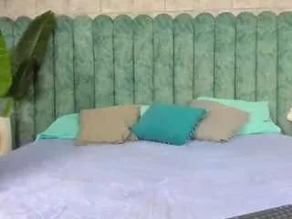 carolinemoreno on CamSoda 