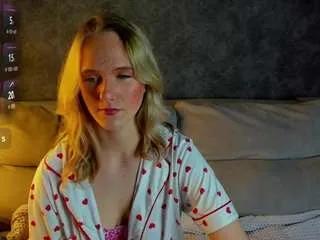 Offline casey-sweeet on CamSoda