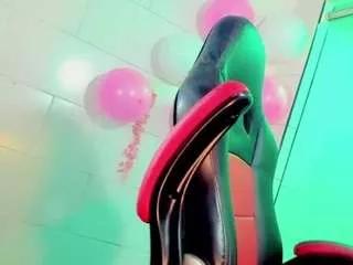 celine-fox on CamSoda 