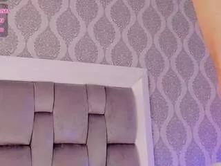 Freechat charlottee-08 on CamSoda
