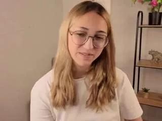 cheryl-johnson on CamSoda 