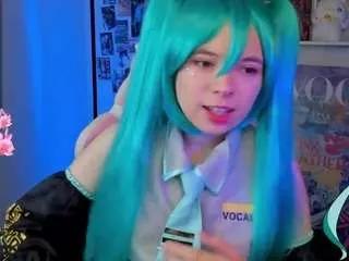 chio-mio on CamSoda 