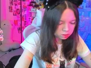 chio-mio on CamSoda 