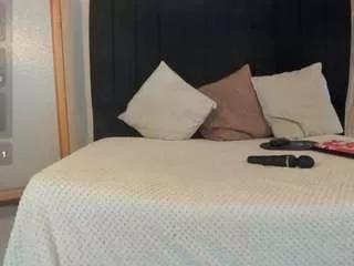 chloe-turner on CamSoda 