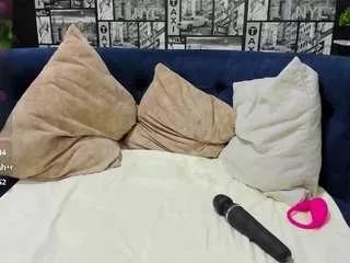 chloe-turner on CamSoda 