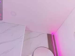 chlooee on CamSoda 