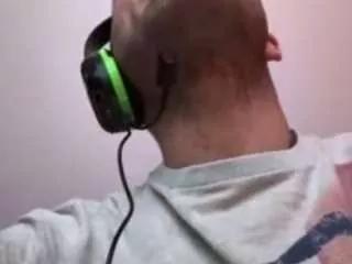 chuckboonesk8 on CamSoda 
