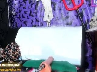 Offline chuiquihornymature on CamSoda