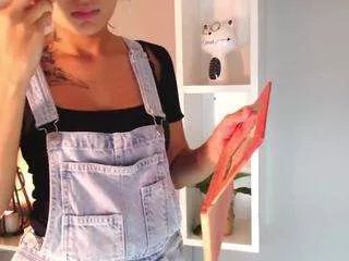 Offline cielo-evans on CamSoda