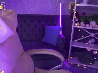 cooltatiss on CamSoda 