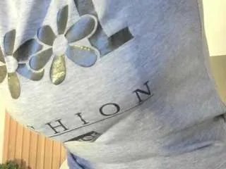 Offline coral-15 on CamSoda