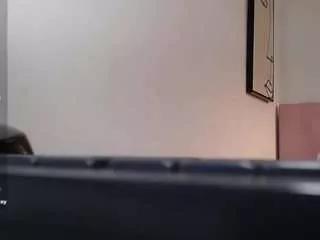 coral-lise on CamSoda 
