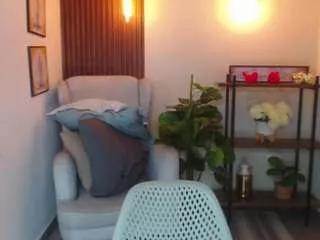 coral-lise on CamSoda 