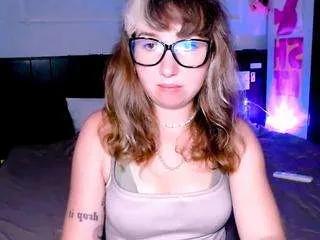 Offline cosmoriri on CamSoda