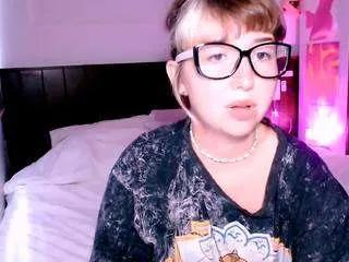 Offline cosmoriri on CamSoda