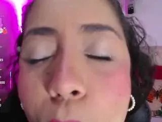 Freechat cristal-horny19 on CamSoda