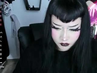 Offline cristal-kosh on CamSoda