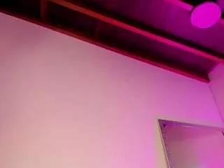 cristiina-presley on CamSoda 