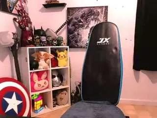 cutiebooty4u on CamSoda 
