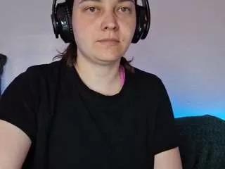 Freechat cyndeewinter on CamSoda