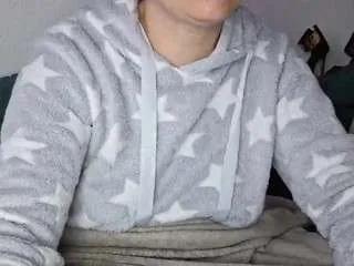 Freechat cyndeewinter on CamSoda